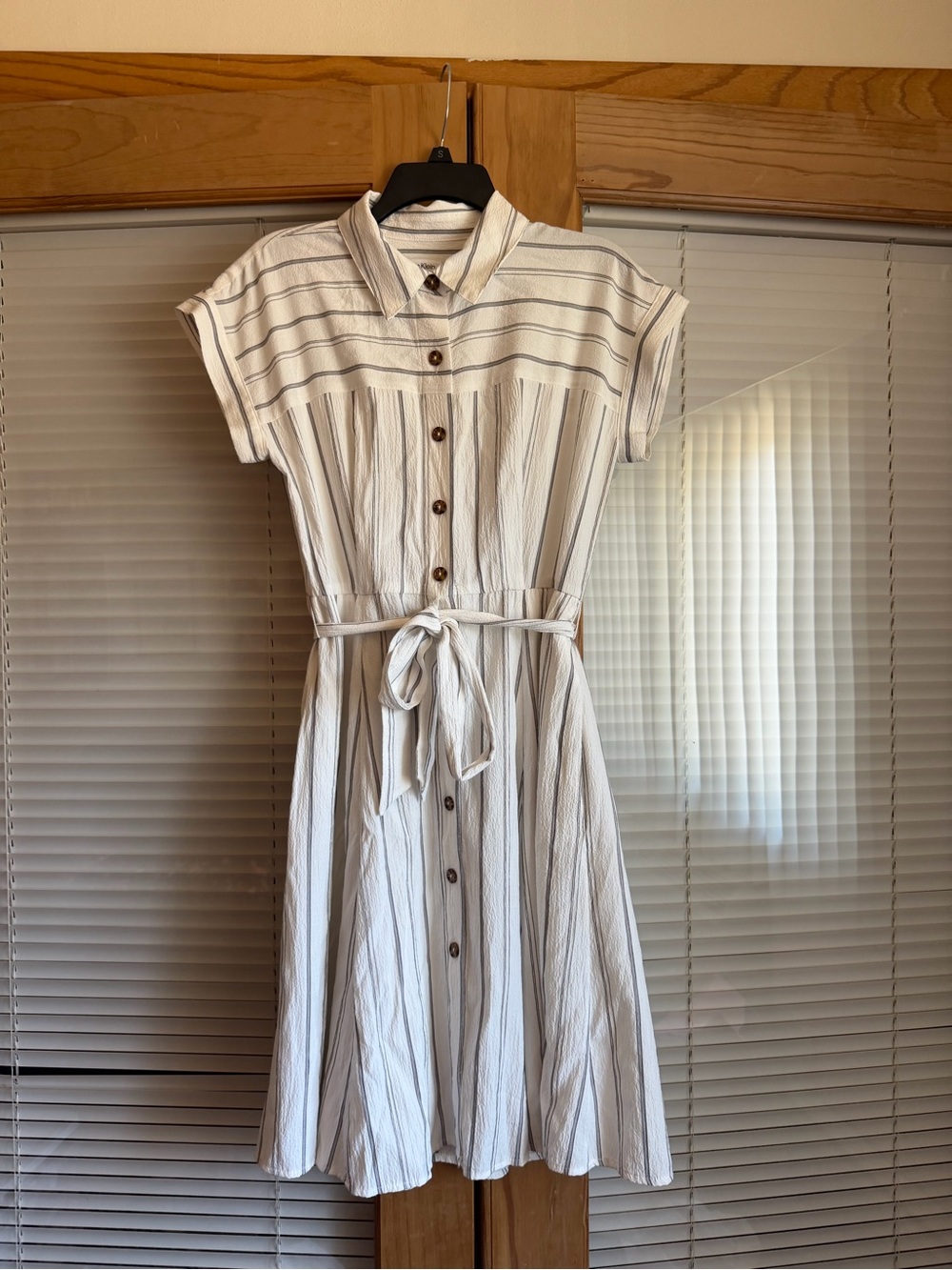 Calvin Klein White Striped Button-Front Tie-Waist Shirt Dress